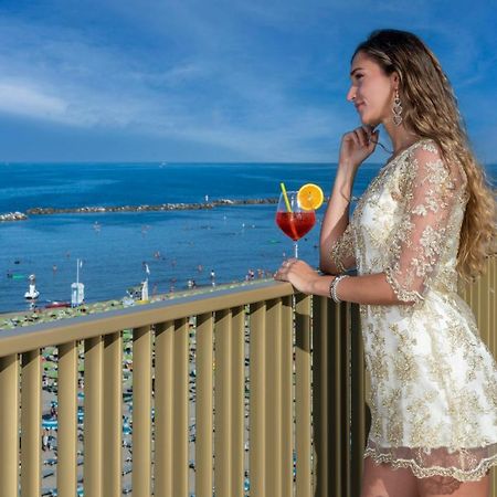 Hotel Teti Bellaria-Igea Marina Esterno foto