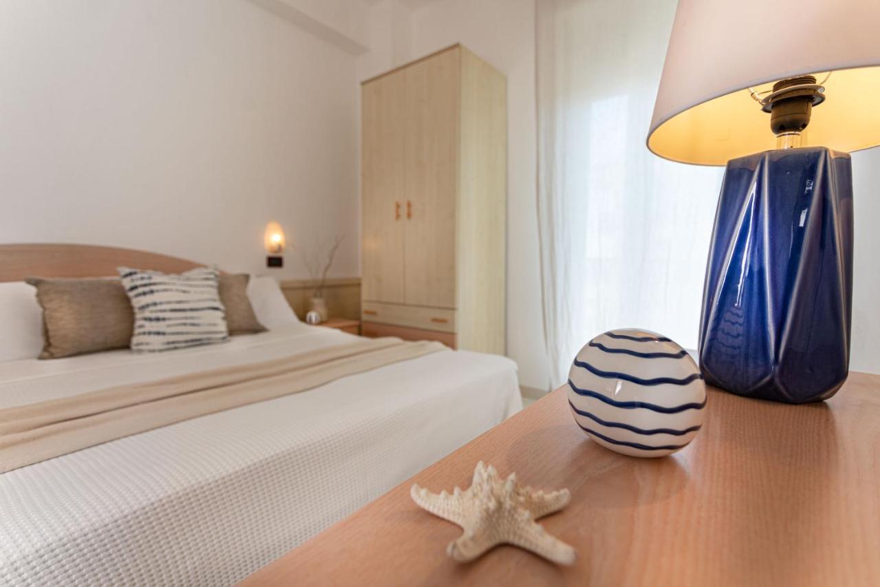 Hotel Teti Bellaria-Igea Marina Esterno foto