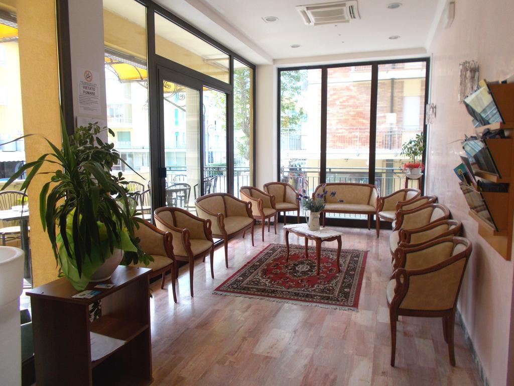 Hotel Teti Bellaria-Igea Marina Esterno foto