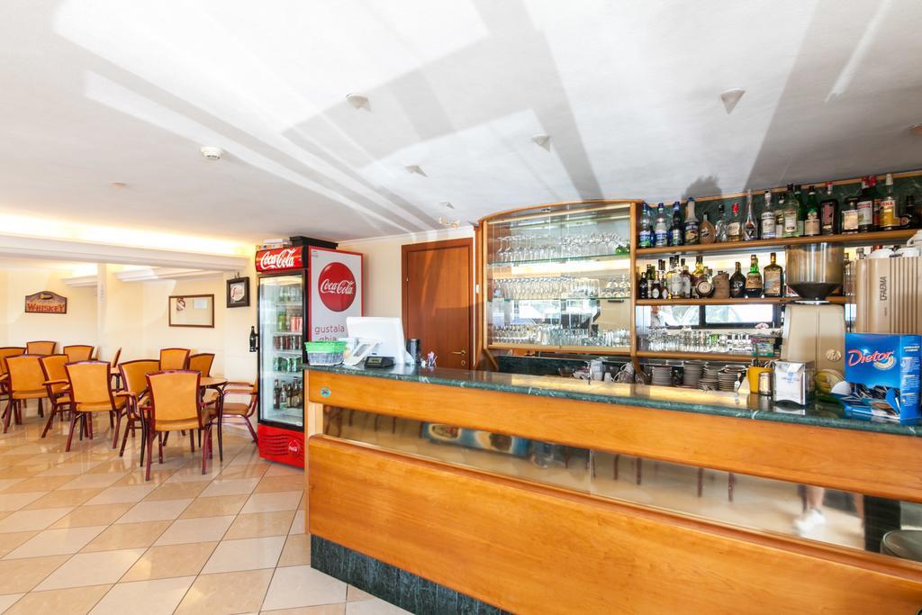 Hotel Teti Bellaria-Igea Marina Esterno foto
