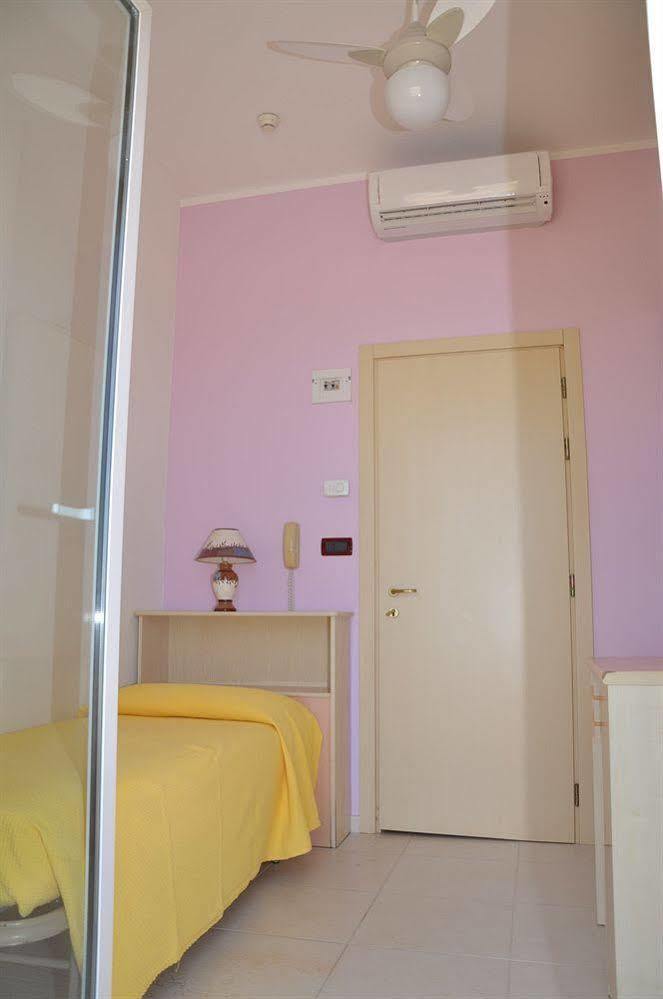 Hotel Teti Bellaria-Igea Marina Esterno foto