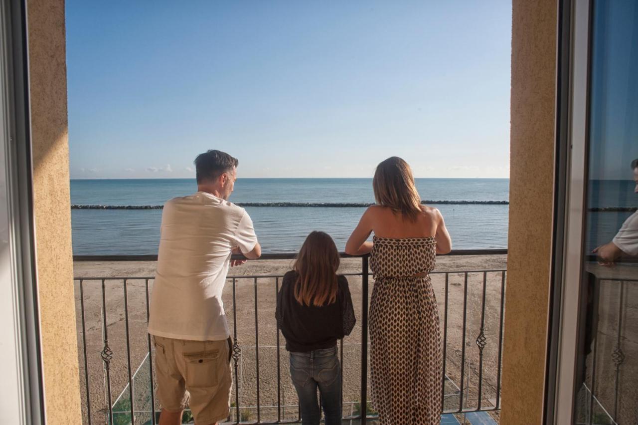 Hotel Teti Bellaria-Igea Marina Esterno foto